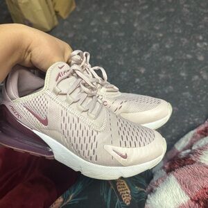 Nike Women's air max 270
